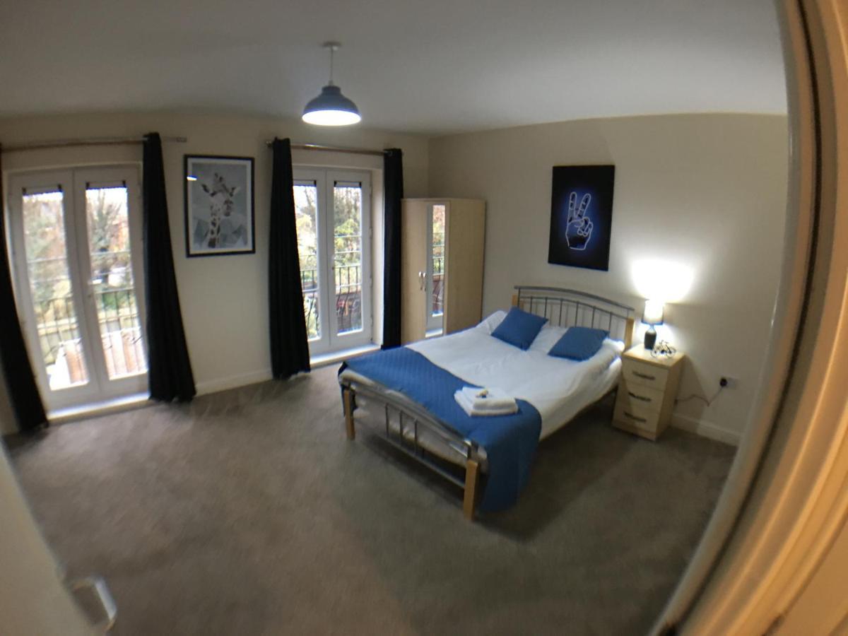Very Large House, 6 Beds, 4 Bedrooms, 3 Bathrooms, 5 Smart Tv'S & Van Parking بوسطن المظهر الخارجي الصورة